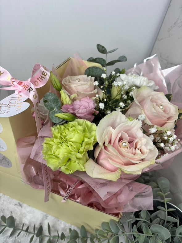 Mother’s Day gift box